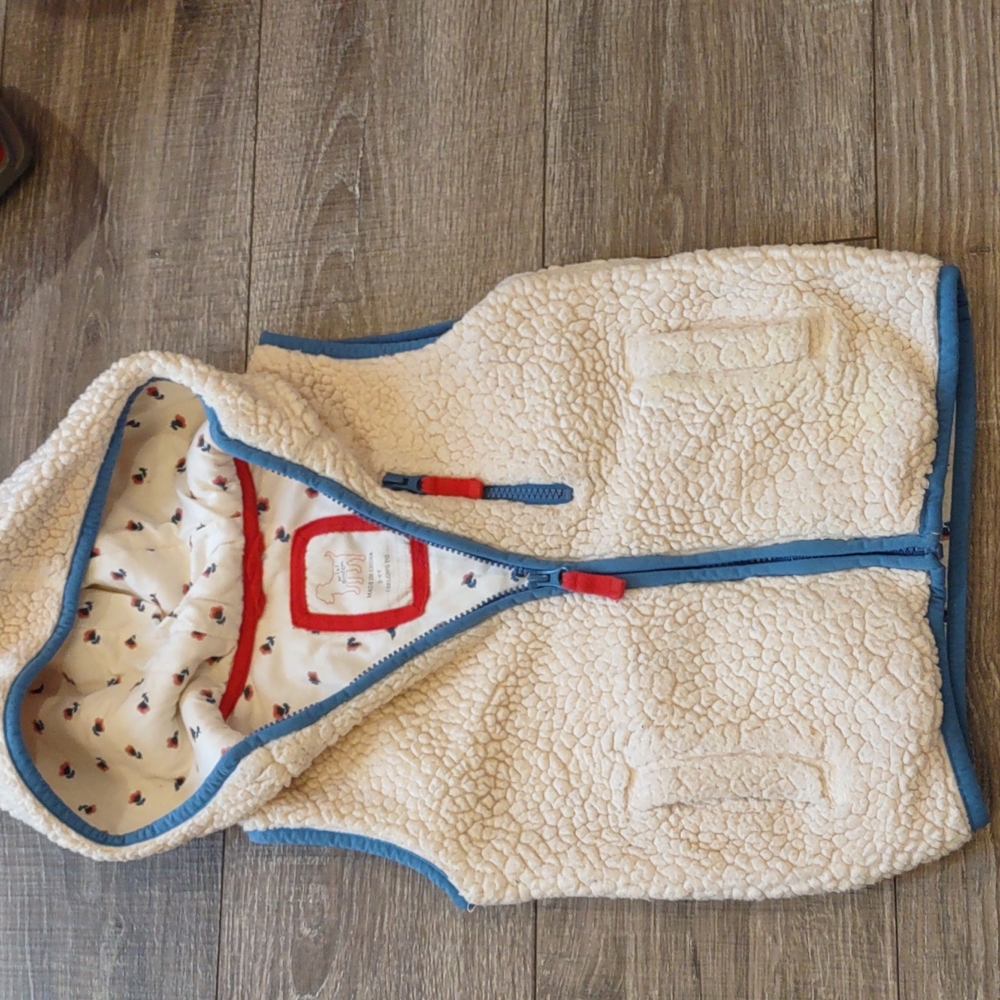 Mini Boden Sheep vest